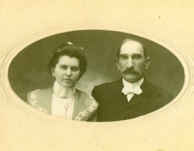 1905 Mayor Jesse S. Ringer and wife Isa Ringer